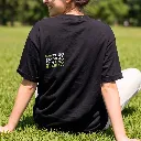 remera-maceta-negra_2.webp